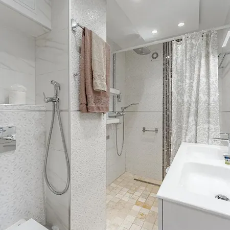 Apartman Hermitage Homes Tds *