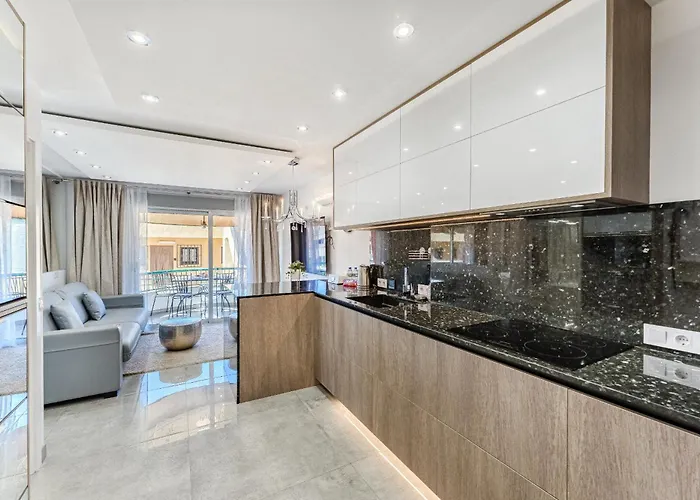 شقة Hermitage Homes Tds