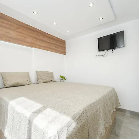 Hermitage Homes Tds *