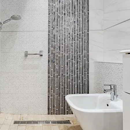 شقة Hermitage Homes Tds