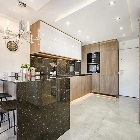 Hermitage Homes Tds *